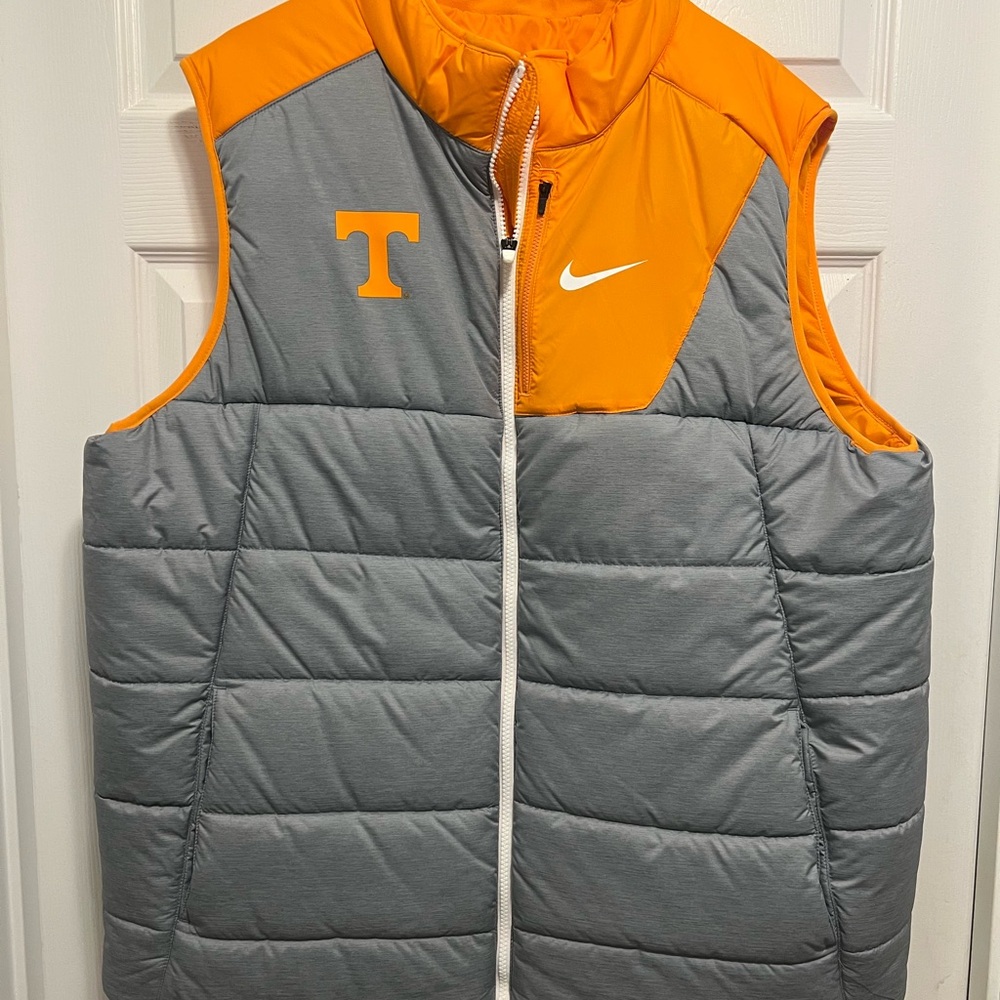 Nike Men's Orange and Gray Vest